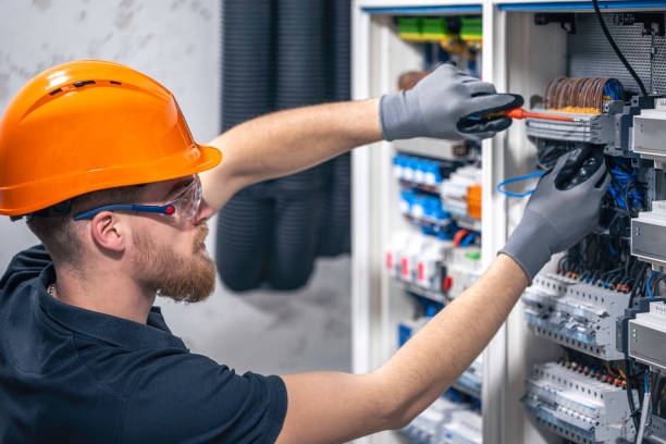 Best Affordable Emergency Electrician  in South Wenatchee, WA
